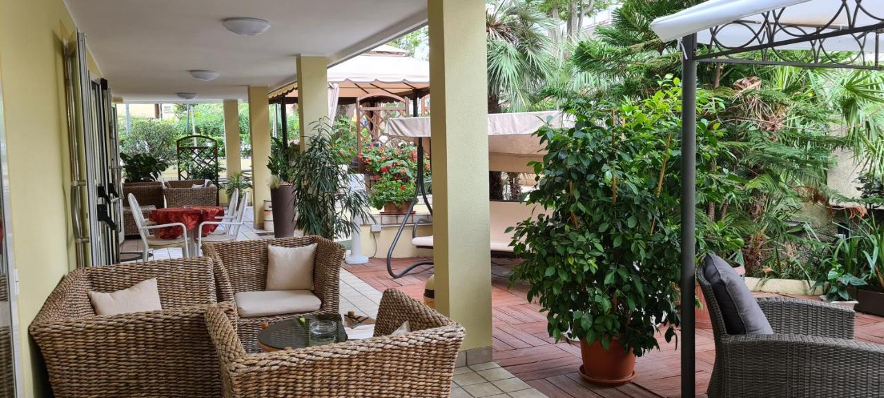 Hotel Beppe ริมินี ภายนอก รูปภาพ
