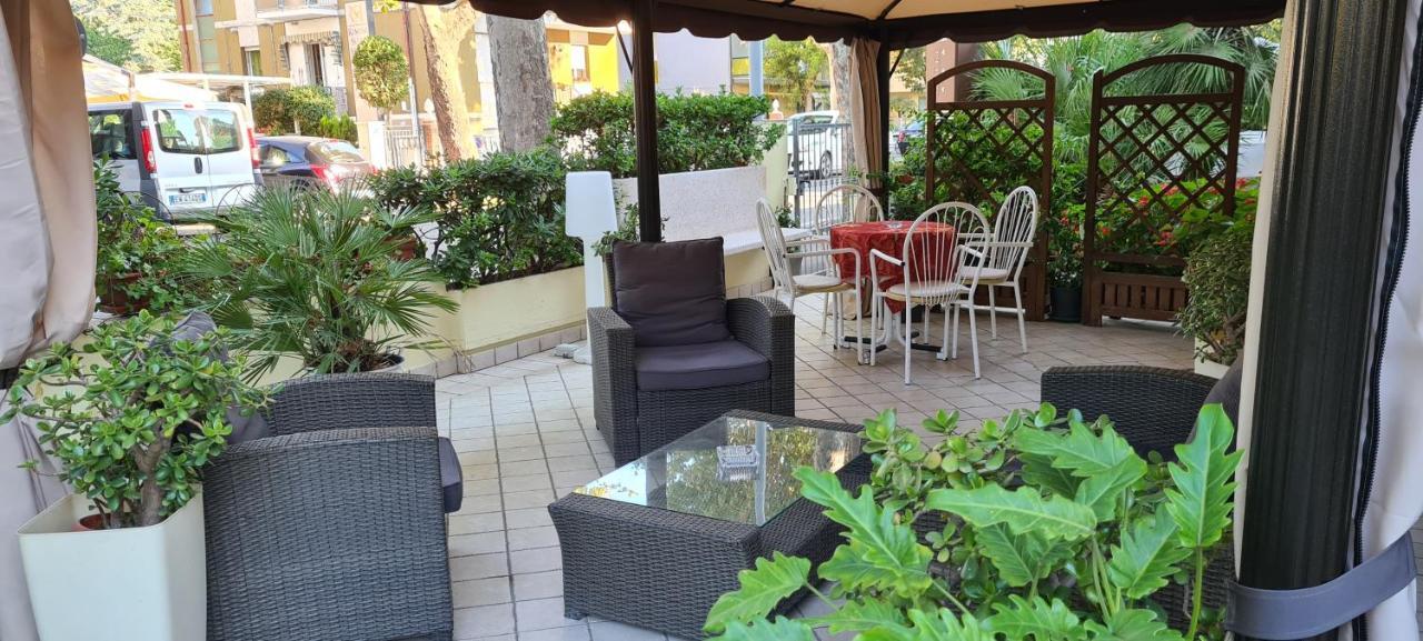 Hotel Beppe ริมินี ภายนอก รูปภาพ