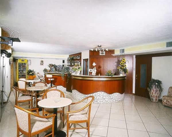 Hotel Beppe ริมินี ภายนอก รูปภาพ