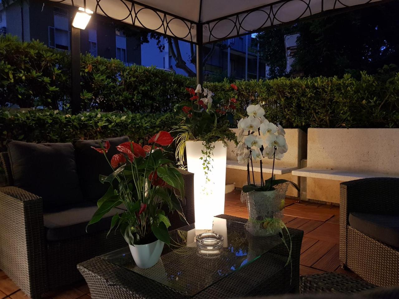 Hotel Beppe ริมินี ภายนอก รูปภาพ
